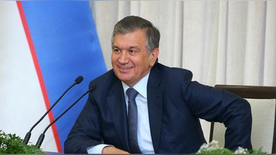 'ПРЕЗИДЕНТ БИР ГУРУҲ ТЕМИР ЙЎЛ СОҲАСИ ХОДИМЛАРИНИ МУКОФОТЛАШ ТЎҒРИСИДАГИ ФАРМОННИ ИМЗОЛАДИ'ning rasmi