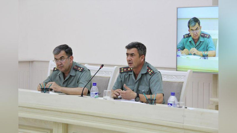 'Okrug miqyosida muvofiqlashtiruvchi kengash yig`ilishi o`tkazildi'ning rasmi