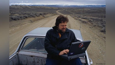 'Бугун интернет ўз қаҳрамонидан айрилди'ning rasmi