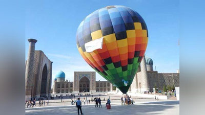'Самарқандда Регистон ўзра ҳаво шари парвоз қилди (фото)'ning rasmi