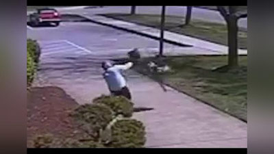 '​Ғоз полициячи билан жанг қилди (Видео)'ning rasmi