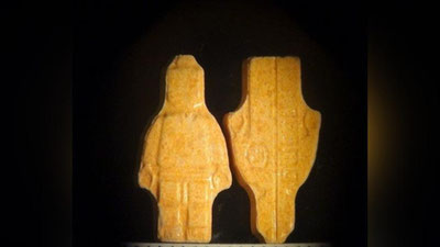 'Pochta jo`natmasida odamcha shaklidagi tabletkalar borligi aniqlandi'ning rasmi