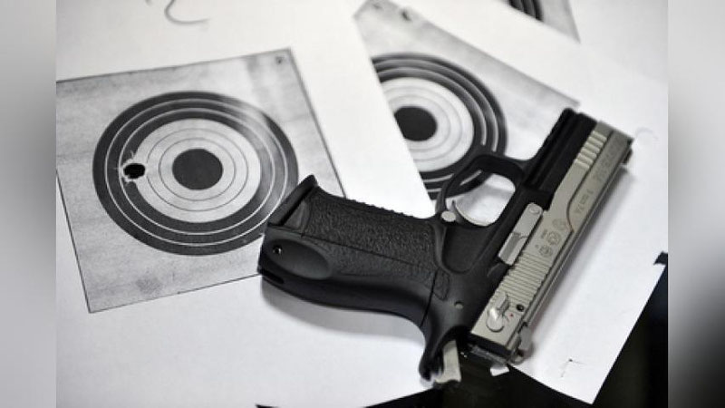 'Пенсионер қария ўғлига қарата ўқ узди ва сўнг ўз жонига қасд қилди'ning rasmi