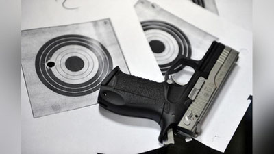 'Пенсионер қария ўғлига қарата ўқ узди ва сўнг ўз жонига қасд қилди'ning rasmi