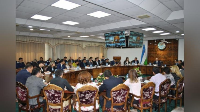 '2017 yilda kommunal qarzdorlikni undirish bo`yicha 318 507 ta sud buyrug`i chiqarilgan'ning rasmi