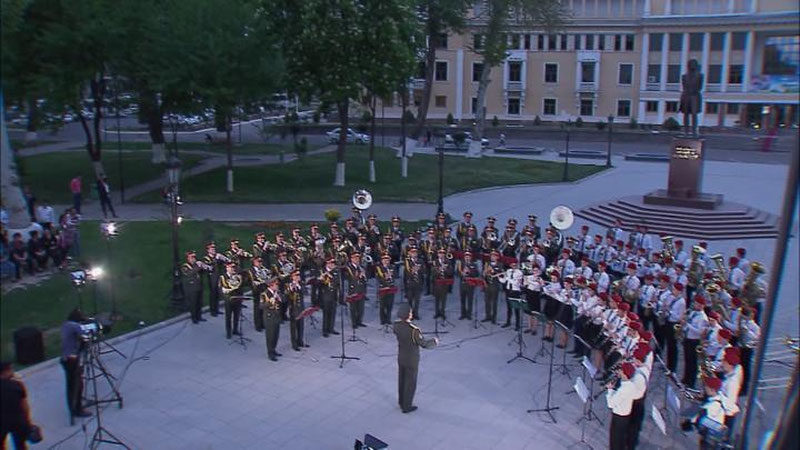 'Ўзбекистон Республикаси Миллий гвардиясининг алоҳида ҳарбий намунали-кўргазмали оркестри концерт беради'ning rasmi
