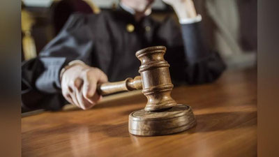 'Toshkentda 15 000 dollar evaziga 8 sotix er olib berishni va`da qilgan shaxsga sud hukmi o`qildi'ning rasmi