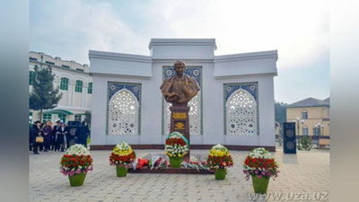 'ANDIJONDA O`ZBEKISTON XALQ ShOIRI MUHAMMAD YuSUF XIYoBONI OChILDI'ning rasmi