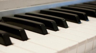 Изрображение 'ЮЖНАЯ КОРЕЯ ПОДАРИЛА ДЕТСКИМ САДАМ УЗБЕКИСТАНА 2 ТЫСЯЧИ ЦИФРОВЫХ ПИАНИНО'