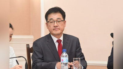 'Sog`liqni saqlash vazirining xorijlik o`rinbosari o`z vazifasini bajarishga kirishdi'ning rasmi