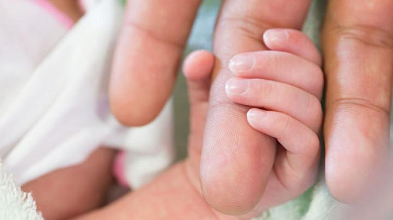 'AQShda o`n yildan beri komada yotgan ayol farzand ko`rdi'ning rasmi