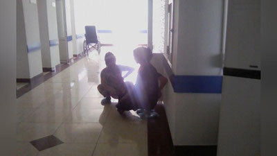 'Samarqanddagi tug`ruqxonalarda onalar yo`laklarda davolanmoqda'ning rasmi