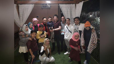 '​Turizmni rivojlantirish davlat qo`mitasi tashabbusi bilan Indoneziyaning eng mashhur blogerlar oilasi yana O`zbekistonga tashrif buyurdi'ning rasmi