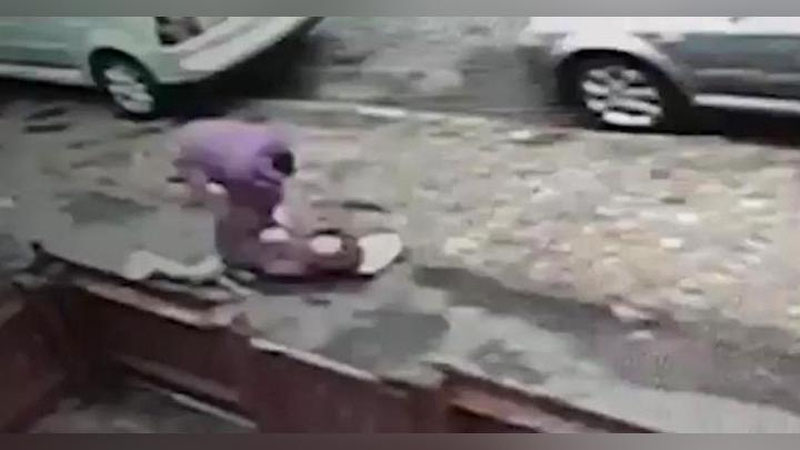 'Босқинчи 12 ёшли қизалоққа бас келаман деб ўйлаганди, аммо чучварани хом санаган экан (Видео)'ning rasmi