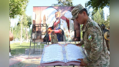 'Naqqosh askar tomonidan portretlar va  yuzga yaqin landshaftli bezaklar yaratildi (Foto)'ning rasmi