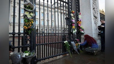 Изрображение 'Британцы оплакивают свою королеву: страна погрузилась в национальный траур'