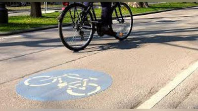 'Yo`llarda velosipedchilar uchun maxsus yo`lkalar barpo etiladi'ning rasmi