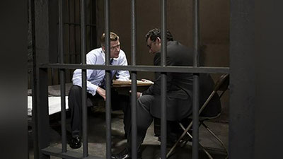 'Advokatlarga tergov hibsxonalarida mobil telefondan foydalanishga ruxsat beriladi'ning rasmi