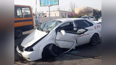 Изрображение 'ТРОЕ ЧЕЛОВЕК ПОСТРАДАЛИ В "ЛАСЕТТИ" ИЗ-ЗА ПРЕПЯТСТВИЯ НА Ж/Д ПЕРЕЕЗДЕ (ВИДЕО)'