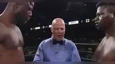 'Bokschi birinchi raundning ilk soniyasidayoq ringni tark etdi 'ning rasmi