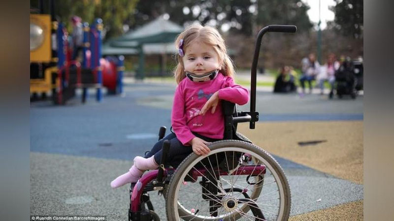 'ENG NOZIK SUYaKLAR SOHIBASI'ning rasmi