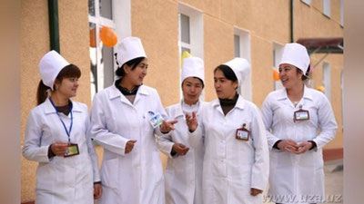 'Shifokorlarning xorijda amaliyot o`tashiga ko`maklashadigan jamg`arma tashkil etiladi'ning rasmi