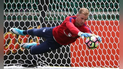 'Англия термаси посбони ўртамиёна клубга ўтяпти'ning rasmi