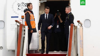 'Fransiya prezidenti Emmanuel Makron Xitoyga keldi(video)'ning rasmi