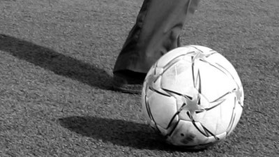 Изрображение 'На уроке физкультуры на Юнусабаде 6-классник потерял сознание и умер после попадания мяча в грудь'