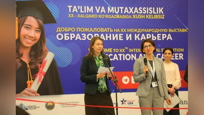 'O`zbekistonda ta`lim va mutaxassislik yo`nalishida   xalqaro ko`rgazma boshlandi'ning rasmi