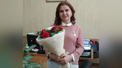 '“ДАРАКЧИ” ГАЗЕТАСИ БОШ МУҲАРРИРИ ДИЛФУЗА СОБИРОВА ЭСДАЛИК НИШОНИ БИЛАН ТАҚДИРЛАНДИ'ning rasmi