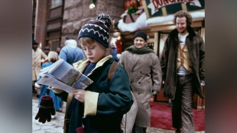 'Aviakompaniya aybi bilan 6 yoshli bola yolg`iz boshqa shaharga uchib ketdi'ning rasmi