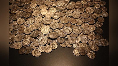 'Qadimiy tangalarni yashirincha olib o`tishga urinish fosh etildi'ning rasmi