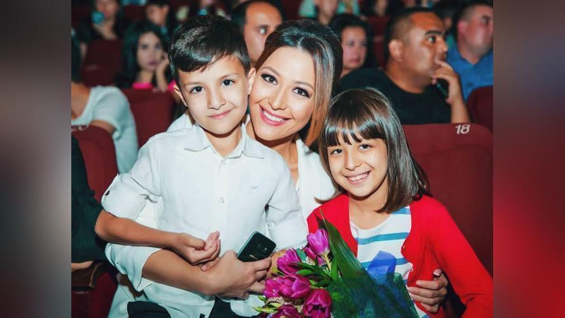 '​Lola har bir ona farzandiga tez-tez aytishi lozim bo`lgan 6 ta iborani sanab o`tdi'ning rasmi