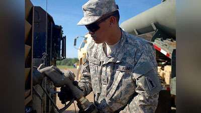 'AQShda harbiy kemalar dengiz mashqlarini o`tkazmoqda'ning rasmi