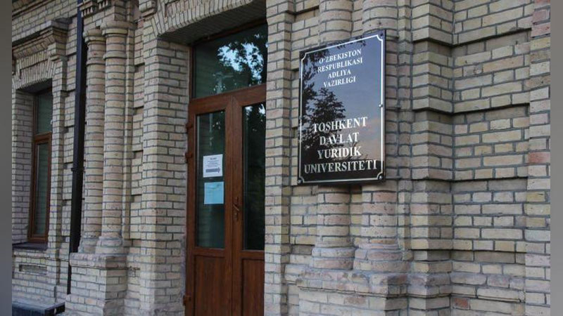 'Yuridik universitetga o`qishni ko`chirish uchun necha ball to`plash kerak? (Jadval)'ning rasmi