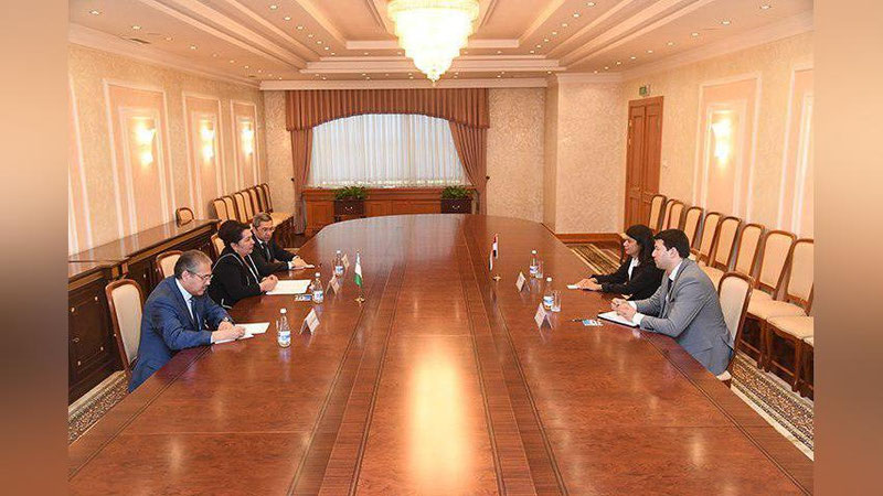 'Senat Raisi Misr Elchisi bilan uchrashdi'ning rasmi