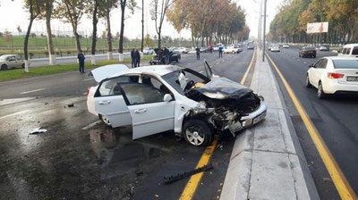 'IIBB xodimi avtomobil olib qochgan shaxsni  jonini garovga qo`yib to`xtatdi'ning rasmi