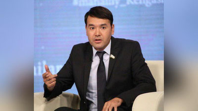 'Rasul Kusherbaev: “Vaqtinchalik propiskani bitta SMS bilan hal qilish mumkin”'ning rasmi