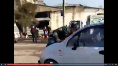 'Surxondaryoda haydovchi YPX xodimini nega kapoti ustida sayr qildirdi? (video)'ning rasmi