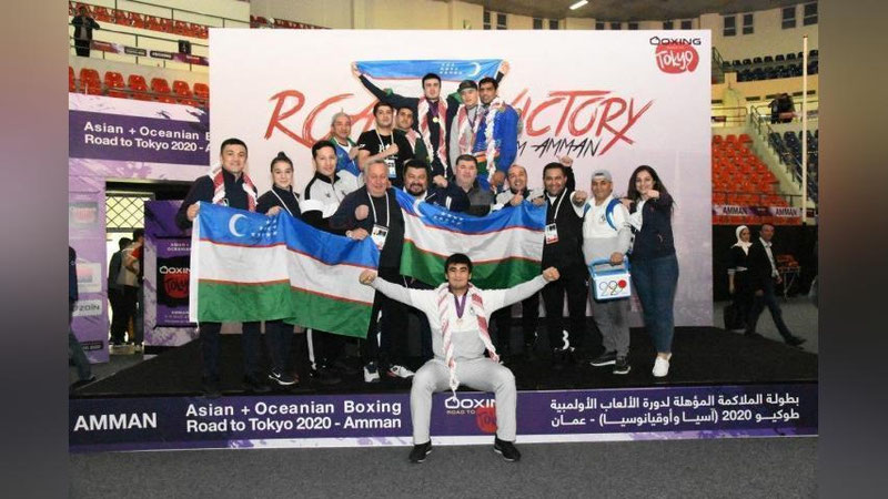 'Bokschilarimiz yurtimizga uchta oltin va 7 ta olimpiada yo`llanmasi bilan qaytishmoqda'ning rasmi