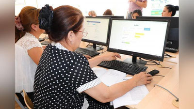 Изрображение 'В школах снова уменьшили количество заполняемых документов'