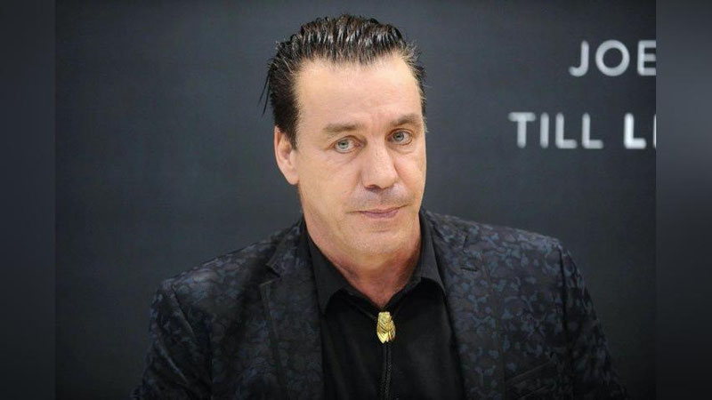 Изрображение 'Солист группы Rammstein попал в реанимацию с коронавирусом'