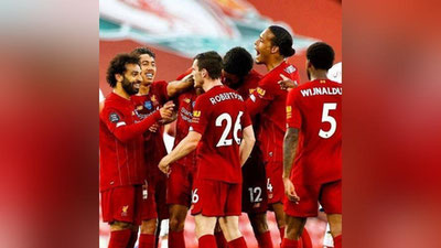'«Liverpul» 30 yil ichida birinchi marta futbol bo`yicha Angliya chempioniga aylandi'ning rasmi