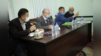 'Tadbirkorning nohaqligiga mas`ullar nima deydi?  Yohud soxta tadbirkorning soxta ishlari xususida'ning rasmi