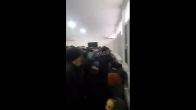 'Xorazmda “zagranpasport” olish uchun katta navbatlarning yuzaga kelish sababi ma`lum qilindi (video)'ning rasmi