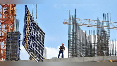 'Rossiyada mehnat migrantlarining etishmasligi uy-joylarni foydalanishga topshirish muddatlarini kechiktirmoqda'ning rasmi