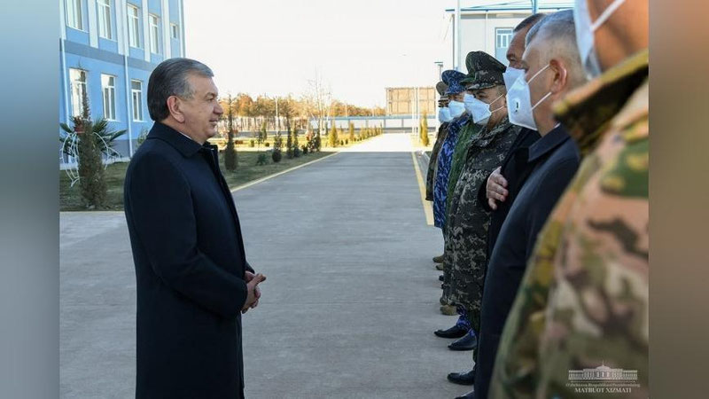 Изрображение 'Отпуск завершен: Президент Узбекистана сегодня прибыл в Джизак'