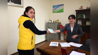 'Namanganda ona va uning ikki farzandi “metrika”li bo`ldi'ning rasmi