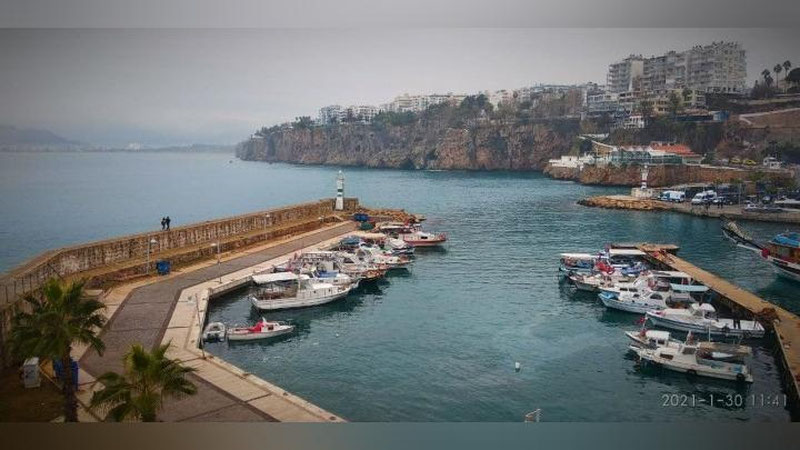 'O`zbekistondan BAA va Turkiyaga parvozlar uchun chegirma e`lon qilindi'ning rasmi